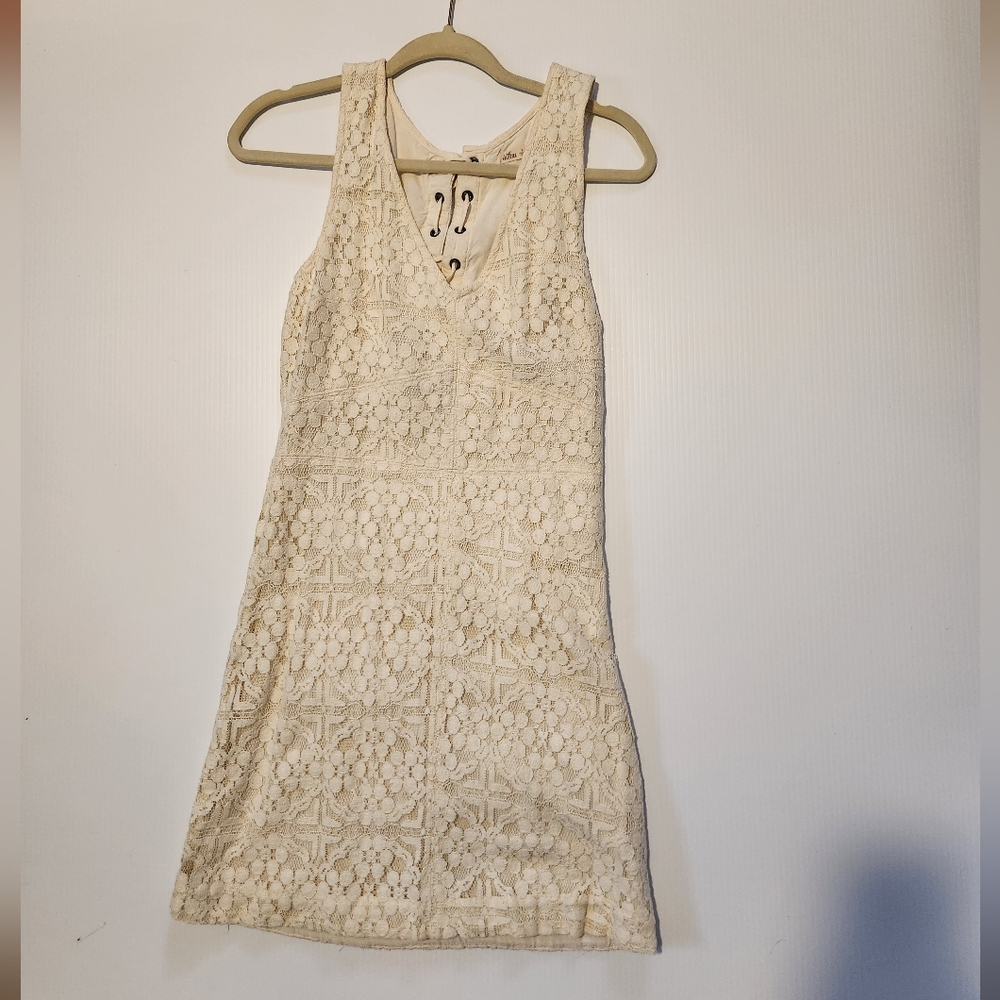 Hollister Cream Sheath Mini Dress Sleeveless Size 9